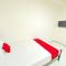 RedDoorz @ Porodisa Homestay Palu