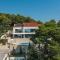 Stylish Lumbarda Villa Sleeps 10 with Private Pool
