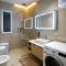LA LA Marina Wave Suites