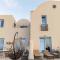 Pink Freud Villas Santorini - 伊亚