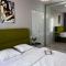 Nr 6 EUROPA22 Apartament Delux z wanną i windą CENTRUM miasta Tomaszów Maz Osiedle BROWARNA przy parku z widokiem na staw APARTAMENT we wszystko wyposażony 50 metrów kwadratowych całe dla Ciebie Expresowe zameldowanie - Tomaszów Mazowiecki