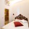 LUCY 1 bedroom and 1 apartment in a newly renovated nineteenth-century building in the historic center near the sea