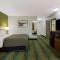 Quality Inn & Suites Medford Airport