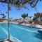Santorini Camping & Hostel