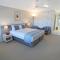 Whangaparaoa Lodge