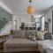 Villa Flora's 3-Bedroom Retreat with Private Pool