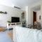 Villa Flora's 3-Bedroom Retreat with Private Pool