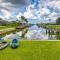 Kayaks and Canal Access Cape Coral Sanctuary - كيب كورال