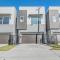 Luxury Haven near Dwtn, Med CTR, with Fast Free WiFi, Parking - Houston