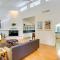 Modern and Spacious Home - 6 Mi to Dtwn South Bend - Granger
