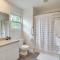 Modern and Spacious Home - 6 Mi to Dtwn South Bend - Granger