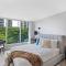 The Palms! Direct water view corner condo - ميامي