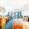 Pure Synergy Explore Darwins Riches from Two Separate Apartments