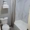 Coachmans Inn & Suites