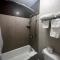 Baymont by Wyndham Port Arthur - Groves Area - بورت أرثر