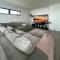 Seafront apartment with spectacular views