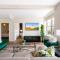 Modern & Fully Furnished Apartments in the Heart of the City