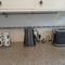 Wokingham - Central 2 beds home with parking