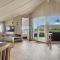 Stunning Apartment In Rønde With Sauna - Rønde