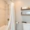 Pet-Friendly Home - 6 Mi to Downtown Milwaukee!