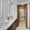 Fully Renovated 2 Bedroom in Arrowhead Village! condo