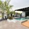 The Hiijo Haus Private Pool & Garden
