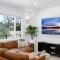 Coasta Casa, Retreat by the Sea. E-Charger.