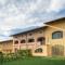 Charming Loft [Golf Club Barolo]