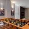 MK CITY CENTRE, THE DIAMOND SUITE, FREE Parking Space, PREMIUM SPACIOUS Apartment with FOOSBALL TABLE