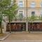 MK CITY CENTRE, THE DIAMOND SUITE, FREE Parking Space, PREMIUM SPACIOUS Apartment with FOOSBALL TABLE