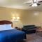 Candlelight Inn & Suites Hwy 69 near McAlester - McAlester