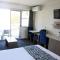 Zorba Waterfront Motel