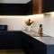 INDICA HEMP HOUSE - Multi Award Winning-Luxury-Eco designed house-lake views-hot tub-Cinema