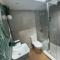 Central ensuite guest unit with AC and free on-street parking - 布莱顿霍夫