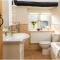 River Cottage Brecon: Hot Tub, Fire, Balcony, Wifi