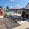 Gîte Atypique 2 à 8 PERSONNES avec piscine jacuzzi proche châteaux de la Loire
