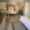 Steenkoppies semi self catering apartment