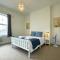 Spacious 4 Bedroom Duplex with Free Private Parking - Central Location, Near Doncaster Racecourse - Sleeps 7 - 唐克斯特