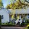 Little Wombat Daylesford with Spa Bath and EV Station