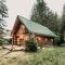 11SL - Wi-Fi - NO PETS Log Cabin - Sleeps 7 cabin - Glacier