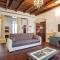 Exclusive 4 bedrooms apartment near Duomo