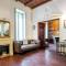 Exclusive 4 bedrooms apartment near Duomo