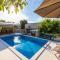 Villa Field Hill with Swimming Pool and Tennis Court - Poljica