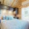 Deimos Cabin - Mars Hill