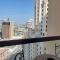 Sunset Oasis: Beachfront Studio - Dubaj