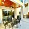 Botanical Oasis Home with 2 Pools - Форт-Лодердейл