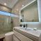 Botanical Oasis Home with 2 Pools - Форт-Лодердейл
