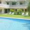 Corina Suites & Apartments