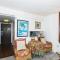Ilikai Tower 430 Lagoon View 1BR