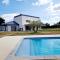 Le Gîte "Aubrac" Haut de gamme, Jardin, Piscine - Gabriac